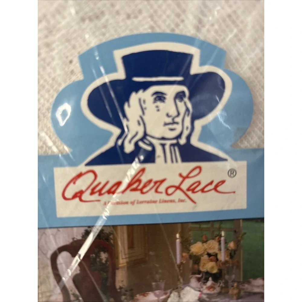 NEW-VTG USA Quaker Lace‎ Tablecloth White Angels  70